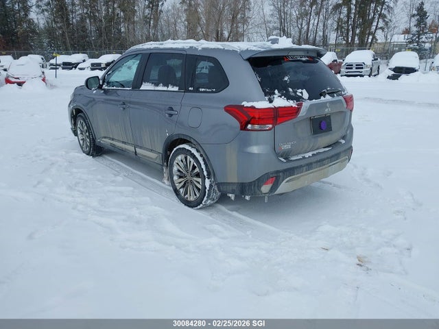 JA4AZ2A3XLZ615230 Mitsubishi Outlander Es