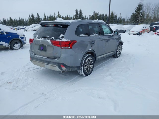 JA4AZ2A3XLZ615230 Mitsubishi Outlander Es