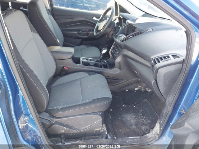 1FMCU9GD7KUB70250 Ford ESCAPE SE