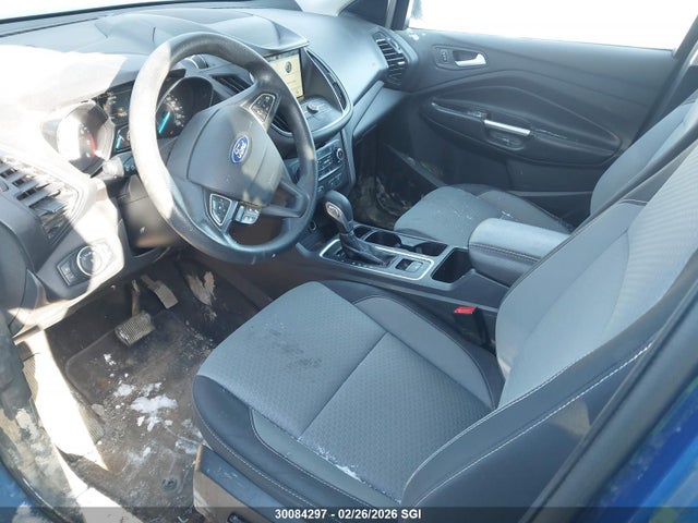 1FMCU9GD7KUB70250 Ford ESCAPE SE