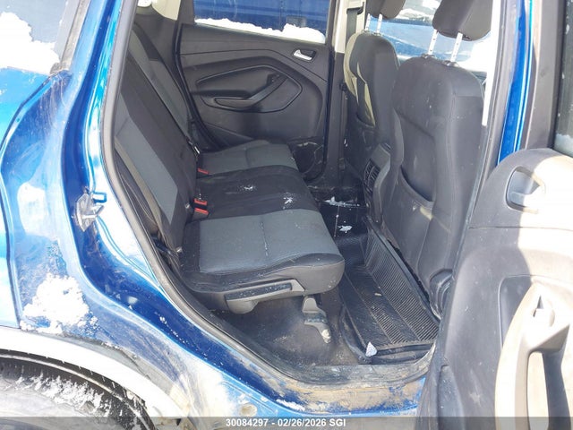 1FMCU9GD7KUB70250 Ford ESCAPE SE