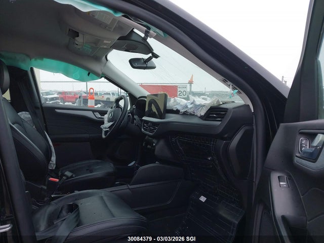 1FMCU9JA2SUB30513 Ford Escape Platinum
