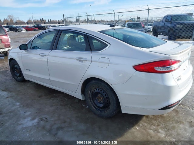 30083856 :رقم المزاد ، 3FA6P0RU2HR202562 vin ، 2017 Ford Fusion Hybrid Titanium مزاد بيع