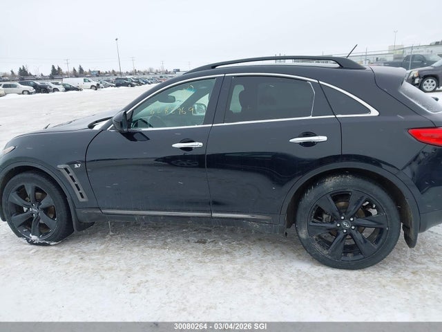JN8CS1MW2HM413428 Infiniti QX70