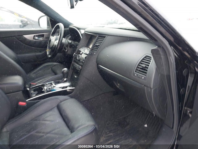 JN8CS1MW2HM413428 Infiniti QX70