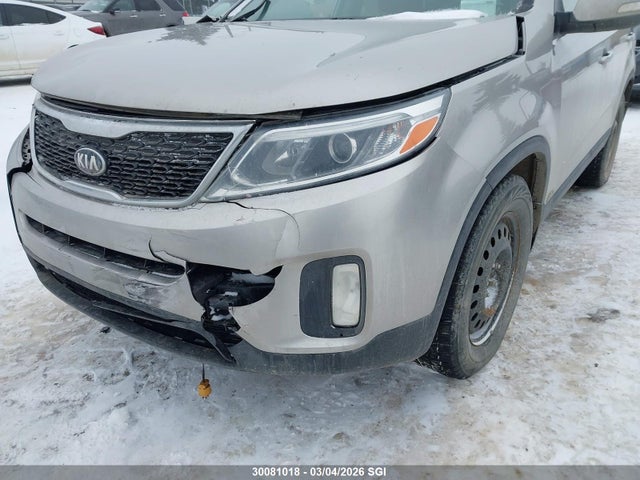 5XYKTDA73FG577045 KIA SORENTO LX