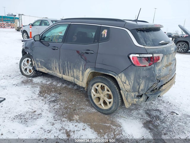 Jeep Compass Latitude 2024 3C4NJDBN0RT161113 Image 3