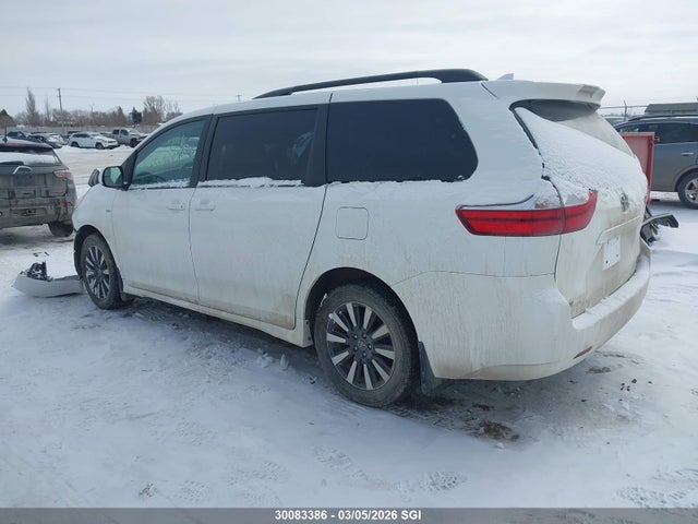 Toyota SIENNA LE 2018 5TDJZ3DC8JS200364 Image 3