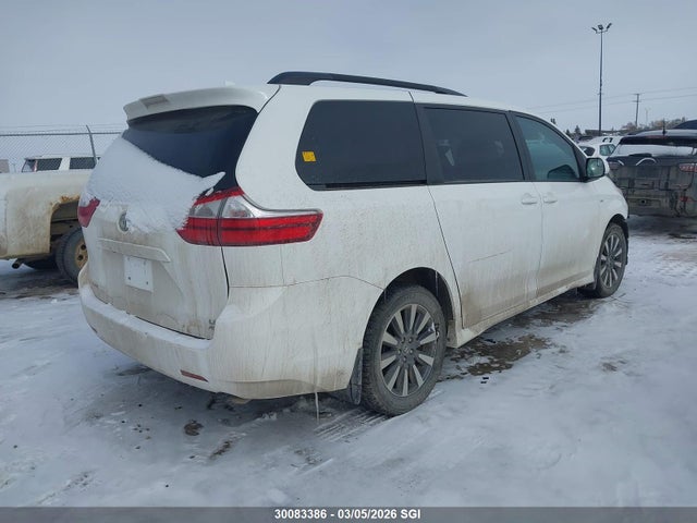Toyota SIENNA LE 2018 5TDJZ3DC8JS200364 Image 4