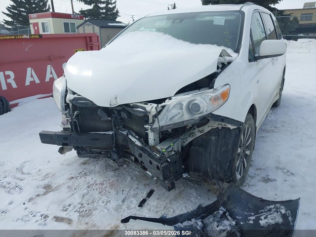 Toyota SIENNA LE 2018 5TDJZ3DC8JS200364 Image 6