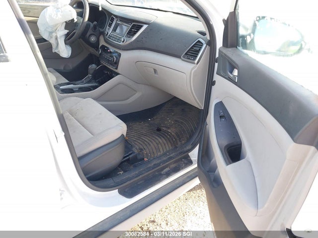 Aukcja sprzedaży 2017 Hyundai Tucson Se, vin: KM8J2CA43HU557020, numer aukcji: 30082584