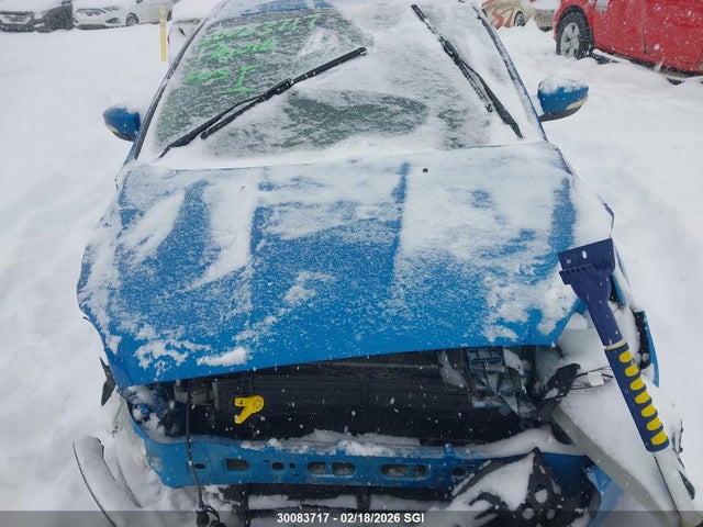 1FADP3K21GL278336 Ford FOCUS SE