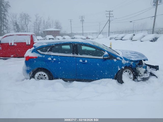 1FADP3K21GL278336 Ford FOCUS SE