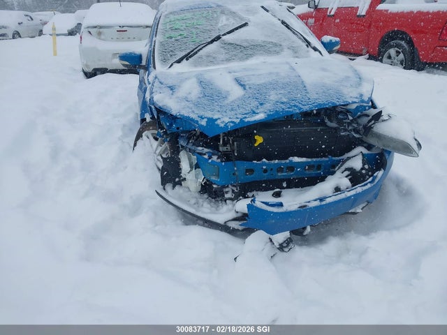 1FADP3K21GL278336 Ford FOCUS SE
