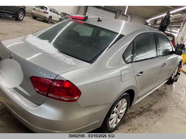 30082598 :رقم المزاد ، 1VWAN7A35DC121616 vin ، 2013 Volkswagen Passat S مزاد بيع