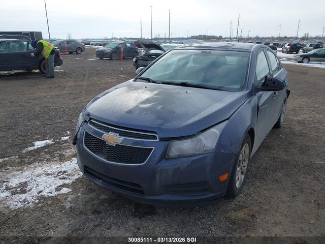 30085111 :رقم المزاد ، 1G1PC5SB2E7318081 vin ، 2014 Chevrolet Cruze Lt مزاد بيع