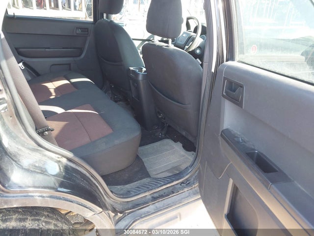30084672 :رقم المزاد ، 1FMCU93198KB74168 vin ، 2008 Ford Escape Xlt مزاد بيع