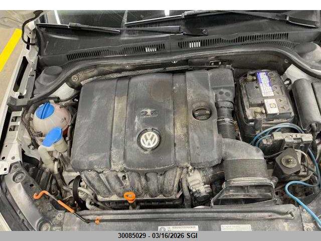 30085029 :رقم المزاد ، 3VWDX7AJ4DM417151 vin ، 2013 Volkswagen Jetta Se مزاد بيع