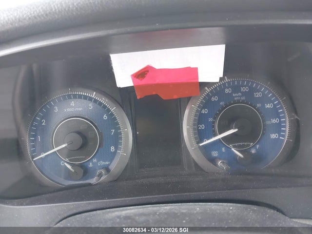 5TDKZ3DC1KS995330 Toyota SIENNA LE