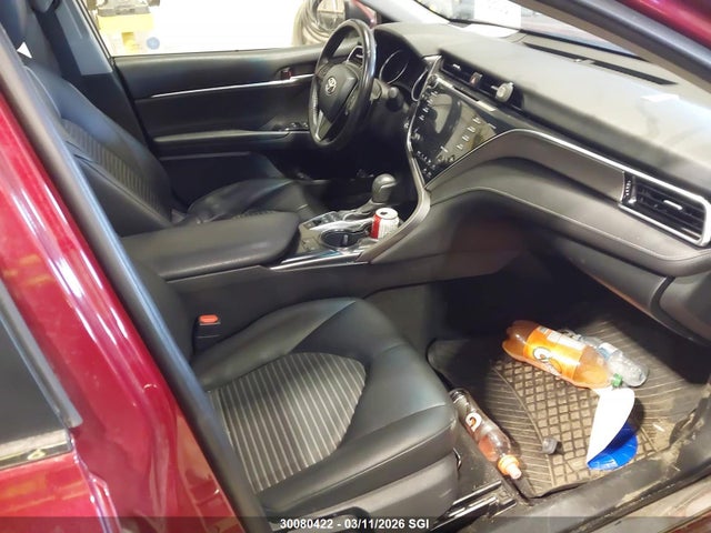 4T1B21HK6JU506016 Toyota Camry Hybrid Se
