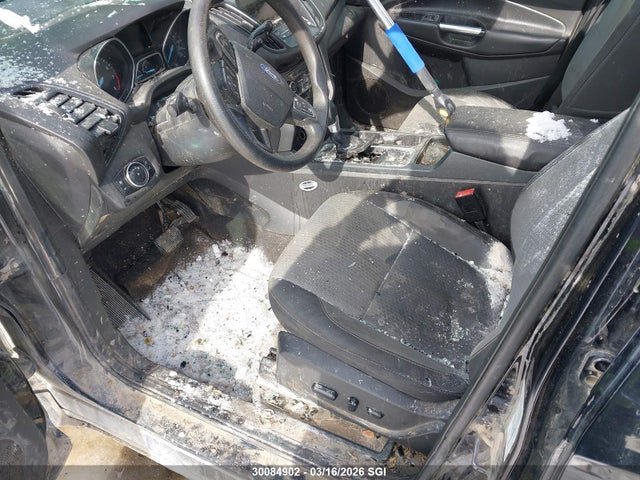 30084902 :رقم المزاد ، 1FMCU9GD2HUB47399 vin ، 2017 Ford Escape Se مزاد بيع