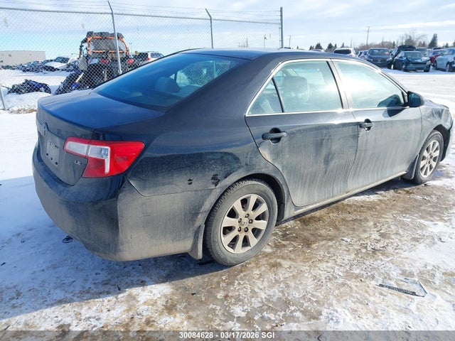 30084628 :رقم المزاد ، 4T1BF1FK5CU137840 vin ، 2012 Toyota Camry Se/le/xle مزاد بيع