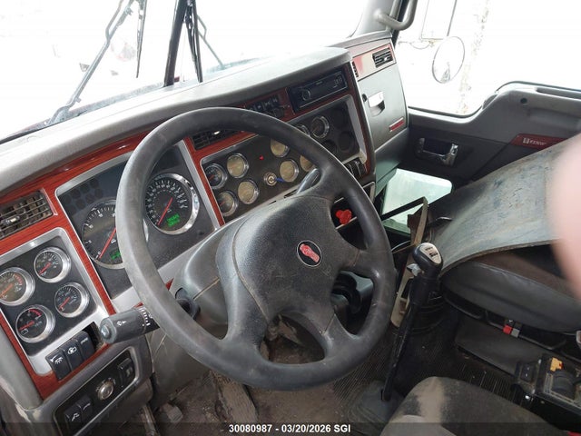 Продаж на аукціоні авто 2007 Kenworth Construction T800, vin: 1XKDDU9X57J994831, номер лоту: 30080987