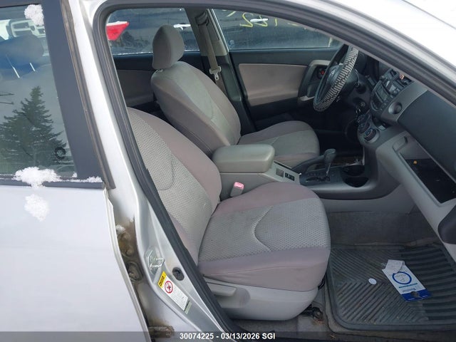 30074225 :رقم المزاد ، JTMBD33V976023323 vin ، 2007 Toyota Rav4 مزاد بيع