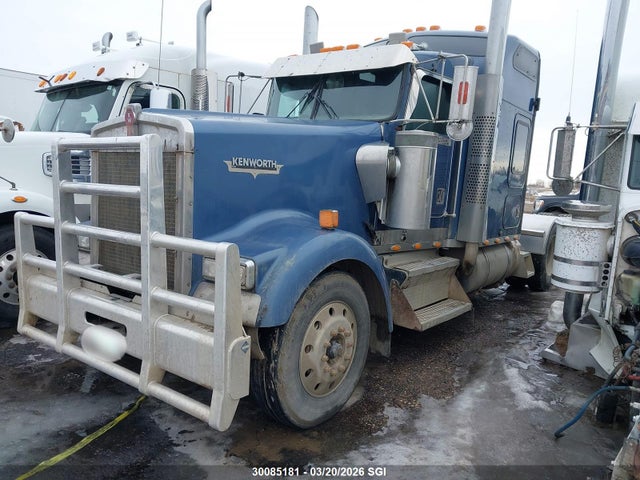 30085181 :رقم المزاد ، 1XKWDB9X91J963926 vin ، 2001 Kenworth Construction W900 مزاد بيع