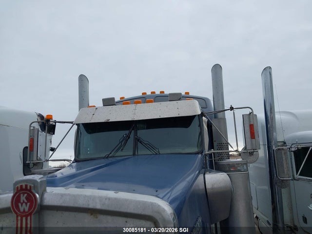 30085181 :رقم المزاد ، 1XKWDB9X91J963926 vin ، 2001 Kenworth Construction W900 مزاد بيع