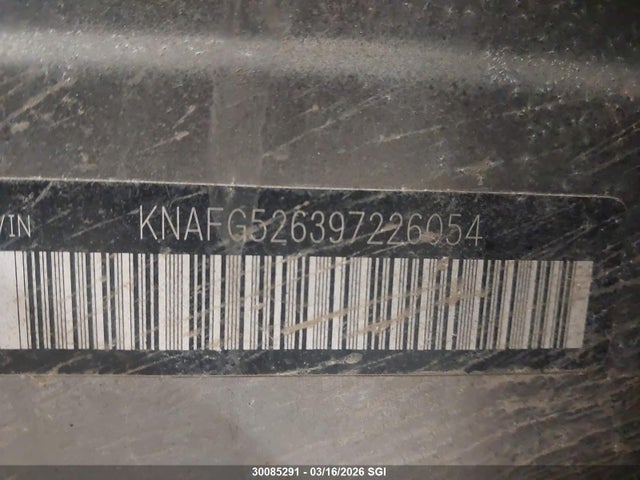 2009 Kia Rondo მანქანა იყიდება აუქციონზე, vin: KNAFG526397226054, აუქციონის ნომერი: 30085291