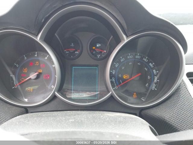 30085637 :رقم المزاد ، 1G1PL5SH4D7288293 vin ، 2013 Chevrolet Cruze Ls مزاد بيع