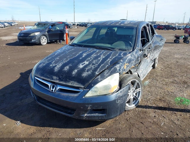 30085680 :رقم المزاد ، 1HGCM56415A809390 vin ، 2005 Honda Accord Lx مزاد بيع