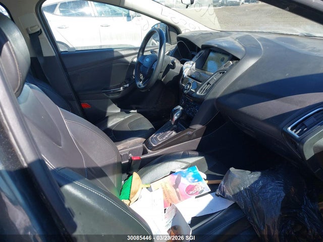 1FADP3N23JL290037 Ford Focus Titanium