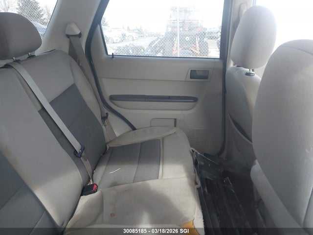 2008 Ford Escape Xlt მანქანა იყიდება აუქციონზე, vin: 1FMCU931X8KC13060, აუქციონის ნომერი: 30085185