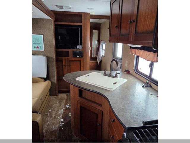 2013 Dutchman Aspen Trail მანქანა იყიდება აუქციონზე, vin: 47CTATR23DT210563, აუქციონის ნომერი: 30085968