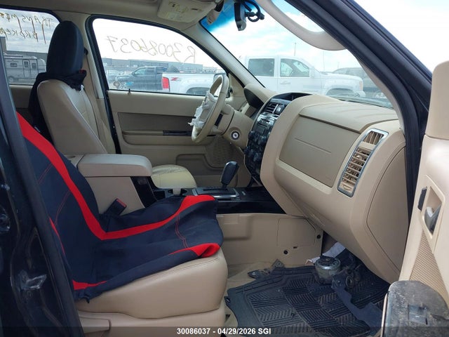 2010 Ford Escape Limited მანქანა იყიდება აუქციონზე, vin: 1FMCU9EG3AKD28994, აუქციონის ნომერი: 30086037