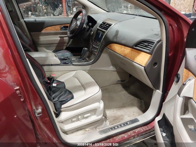 2LMDJ8JK7EBL14540 Lincoln MKX