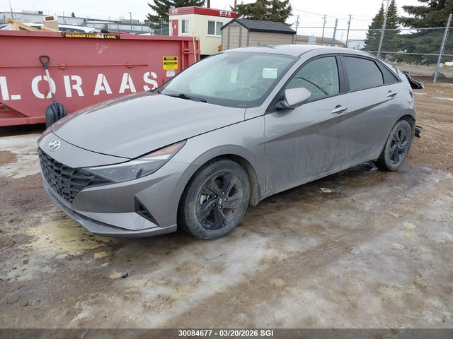 KMHLM4AGXPU379804 Hyundai ELANTRA SEL