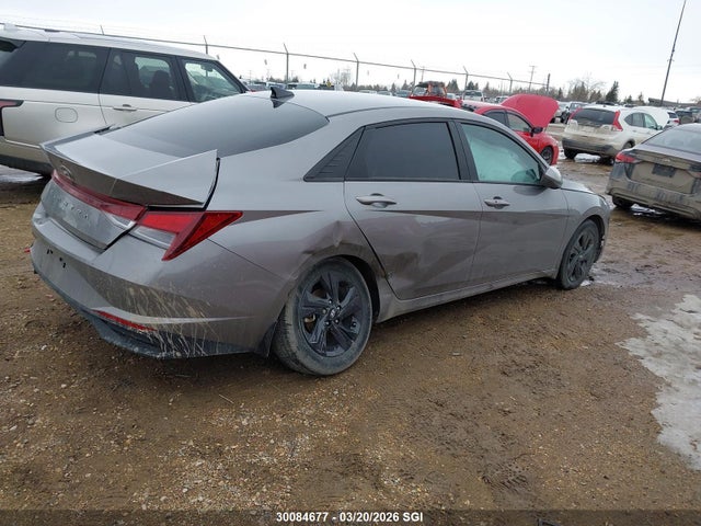 KMHLM4AGXPU379804 Hyundai ELANTRA SEL