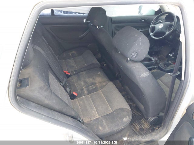 30064187 :رقم المزاد ، 9BWGR61J164004368 vin ، 2006 Volkswagen Golf Gls Tdi مزاد بيع