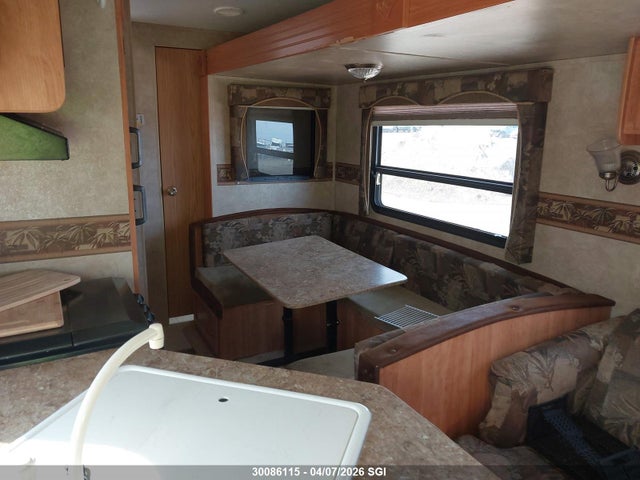 30086115 :رقم المزاد ، 4YDF249269G101397 vin ، 2008 Keystone Keystone مزاد بيع