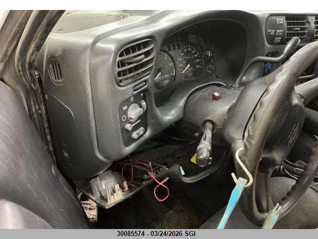 Aukcja sprzedaży 2003 Chevrolet S Truck S10, vin: 1GCDT19X638287820, numer aukcji: 30085574