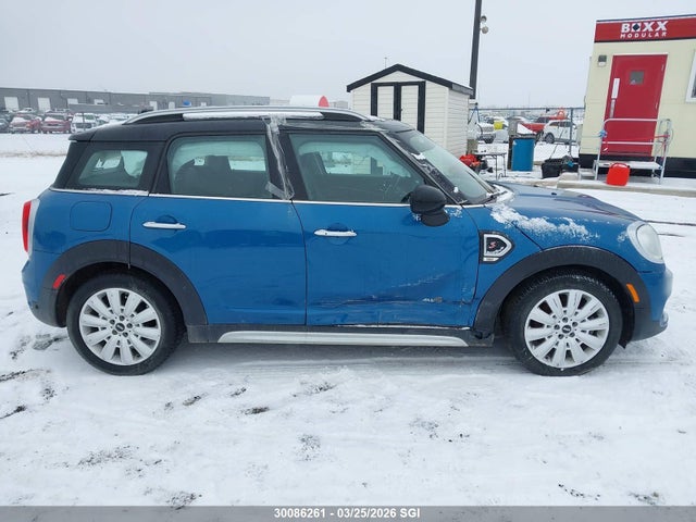 Mini Cooper S Countryman All4 2017 WMZYT5C33H3D81367 Image 12