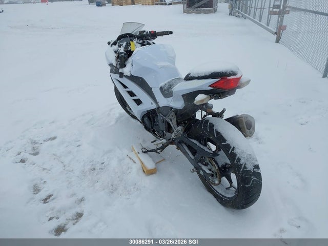 Kawasaki Ex300 A 2014 JKAEX8A11EDA16907 Image 3