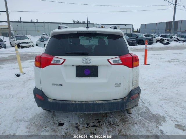 2T3RFREV5FW267086 Toyota Rav4 Xle