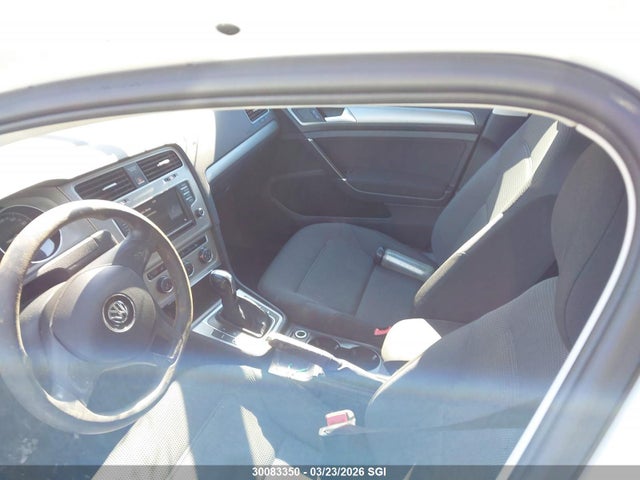 3VW217AU3HM038814 Volkswagen Golf S/wolfsburg/se/sel