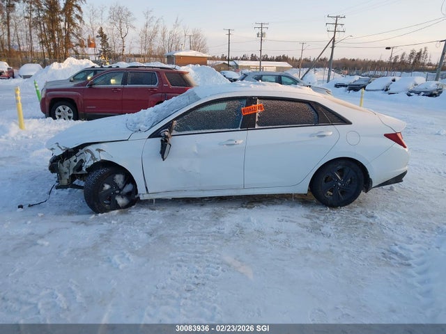 KMHLM4AG8NU347222 Hyundai ELANTRA SEL