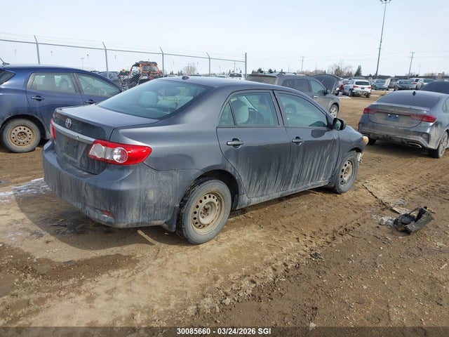 30085660 :رقم المزاد ، 2T1BU4EE0DC029941 vin ، 2013 Toyota Corolla S/le مزاد بيع