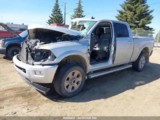 30086432 :رقم المزاد ، 3C6UR5FL9JG105159 vin ، 2018 Ram 2500 Laramie مزاد بيع